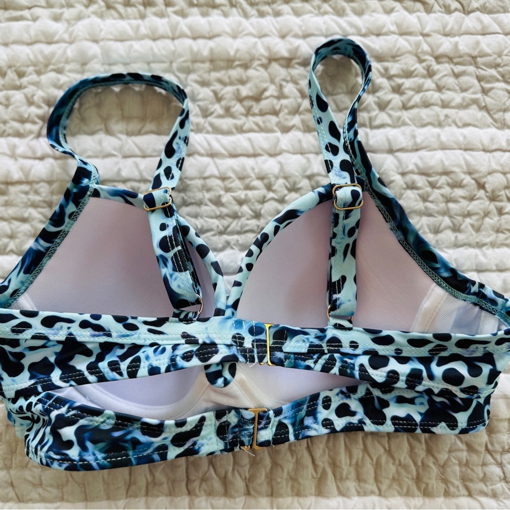 Nicole Miller High-Waisted Bikini, Size Medium - Picture 9 of 15